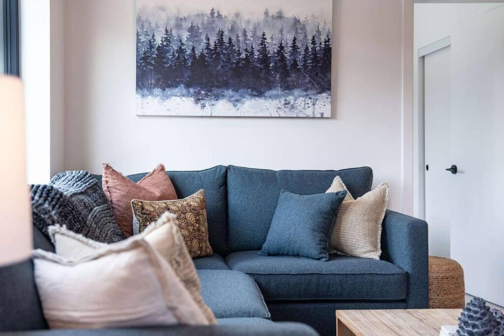 Bluebird Daze By Revelstoke Vacations Apartment Exterior photo